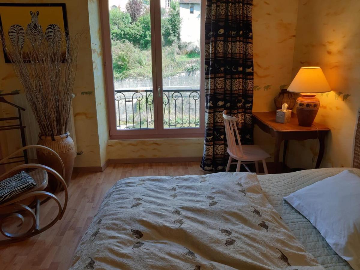 Au Fil De Lods Bed & Breakfast Luaran gambar