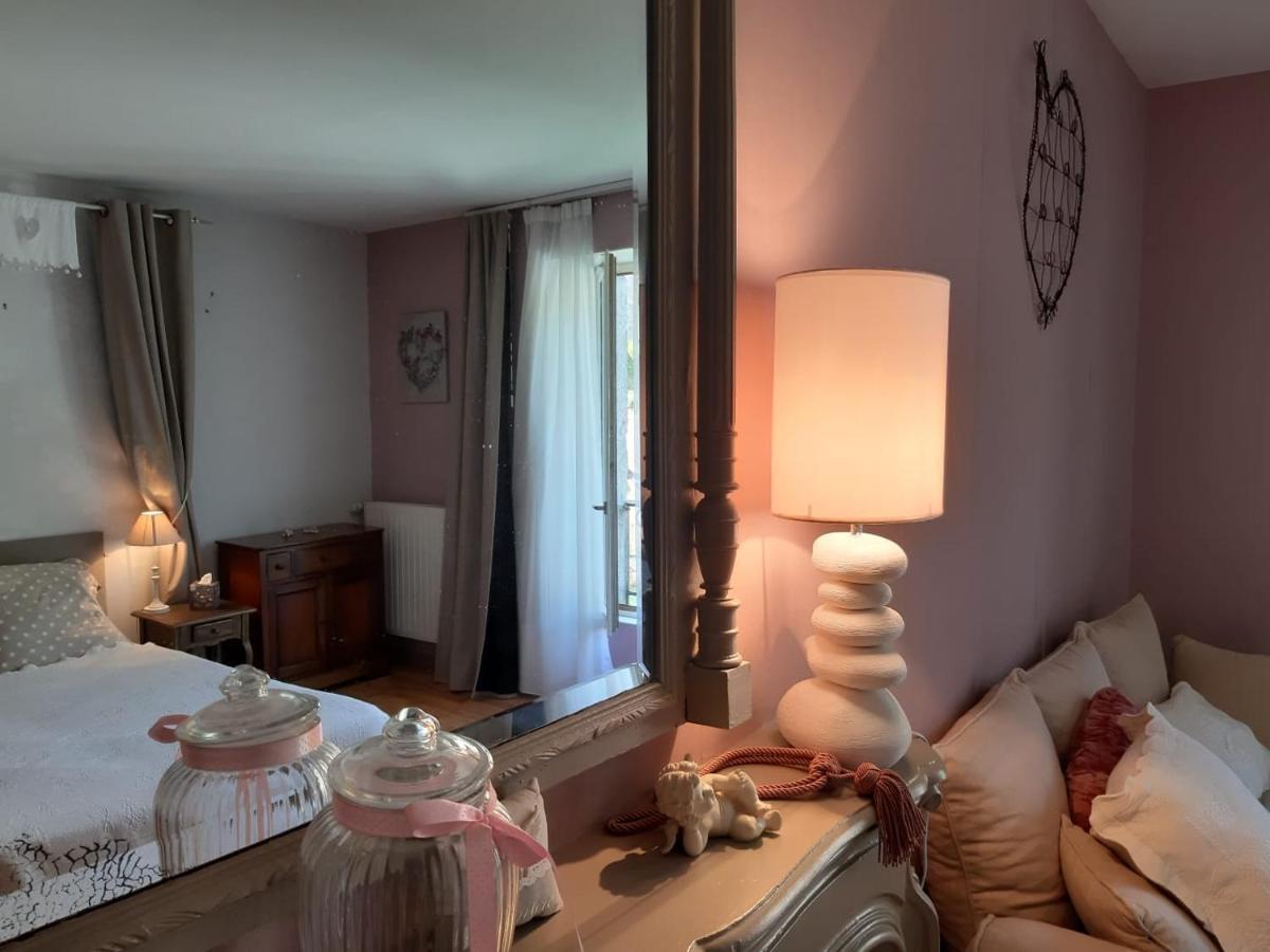 Au Fil De Lods Bed & Breakfast Luaran gambar