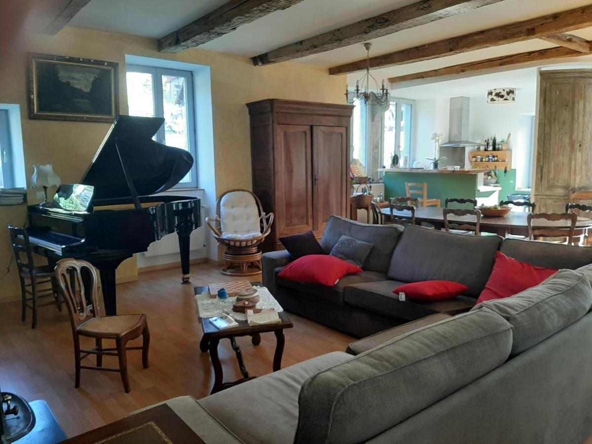 Au Fil De Lods Bed & Breakfast Luaran gambar