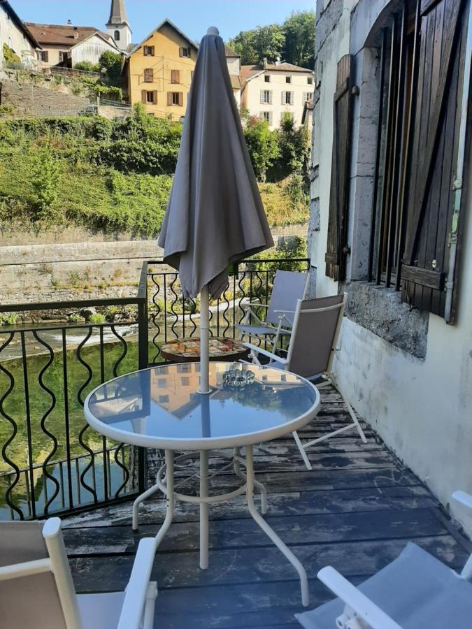 Au Fil De Lods Bed & Breakfast Luaran gambar