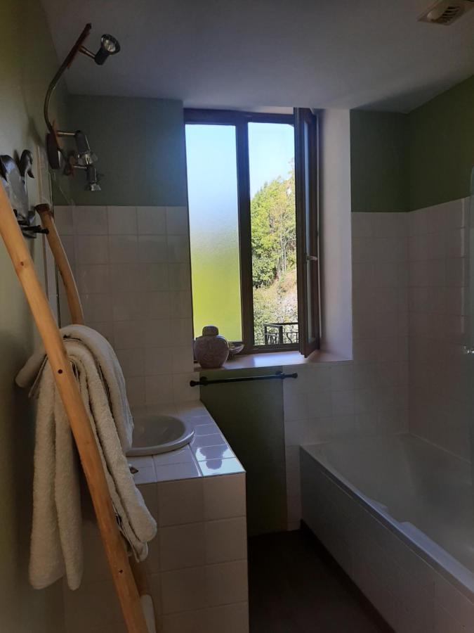 Au Fil De Lods Bed & Breakfast Luaran gambar